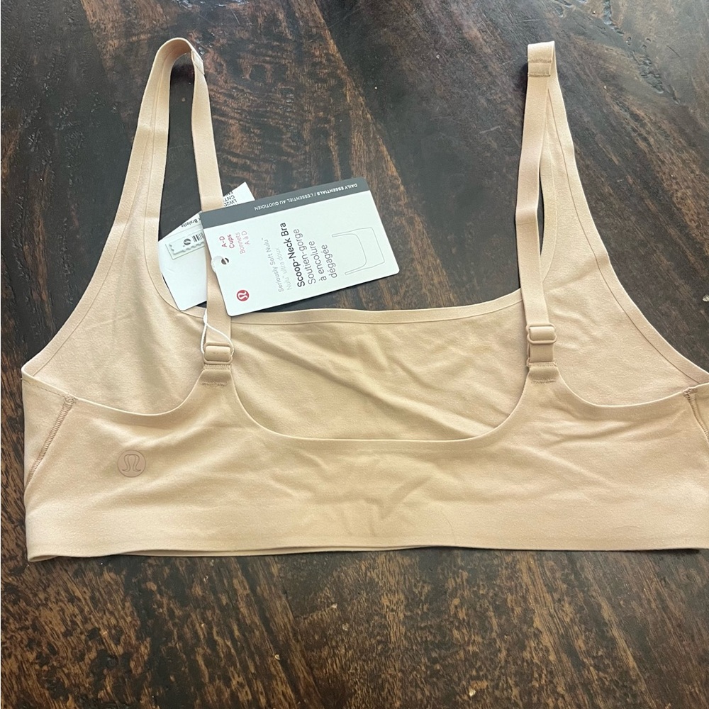 Lululemon Nulu Scoop Neck Bra
